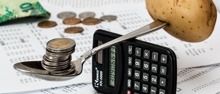 geld en rekenmachine