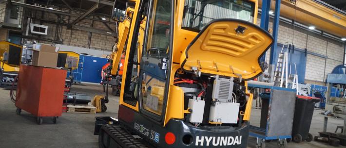 Bij Van der Spek worden inmiddels machines voor GMB Civiel, H4A en Van Leeuwen in de werkplaats gereedgemaakt