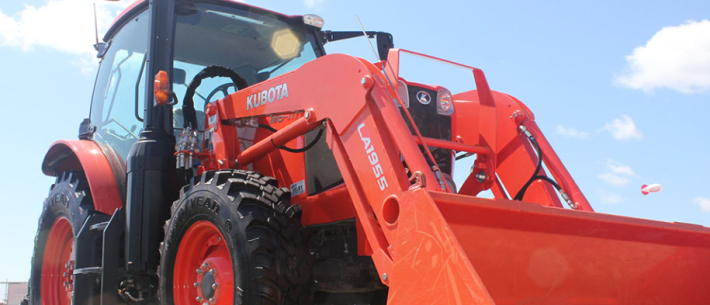 De R14T is beschikbaar voor  compacttrekkers of compacte wielladers