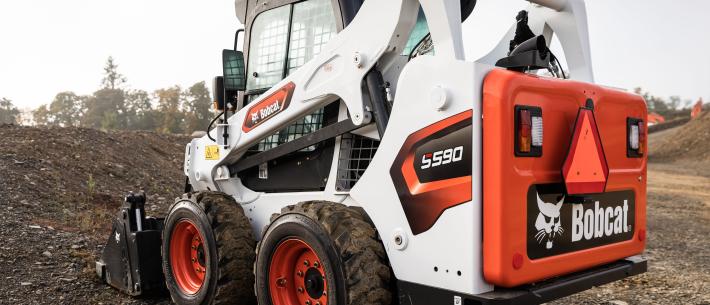 bobcat skidsteer met stage V motor.