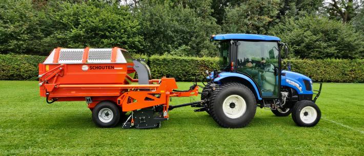 Extra compacte Schouten Maver maaizuigwagen