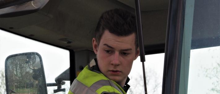 Jonge chauffeur