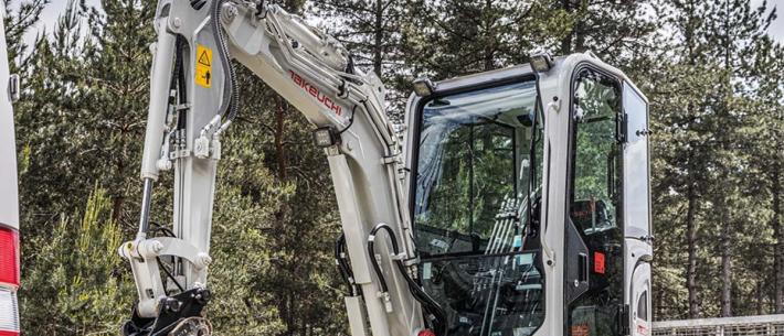 Takeuchi TB325R