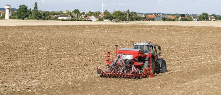 kerneland edrill zaaimachine met a drill 