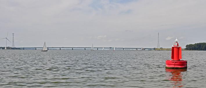 Haringvlietbrug