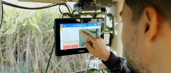 trimble  1060 display 