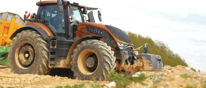 Valtra - 01