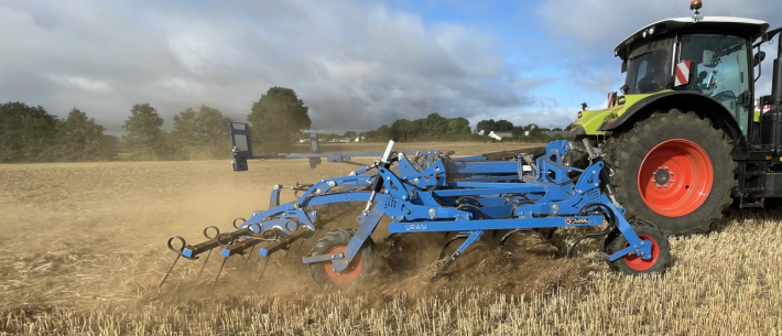 Carré Urasi cultivator 