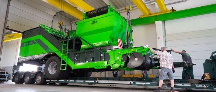 avr rooier op transport 