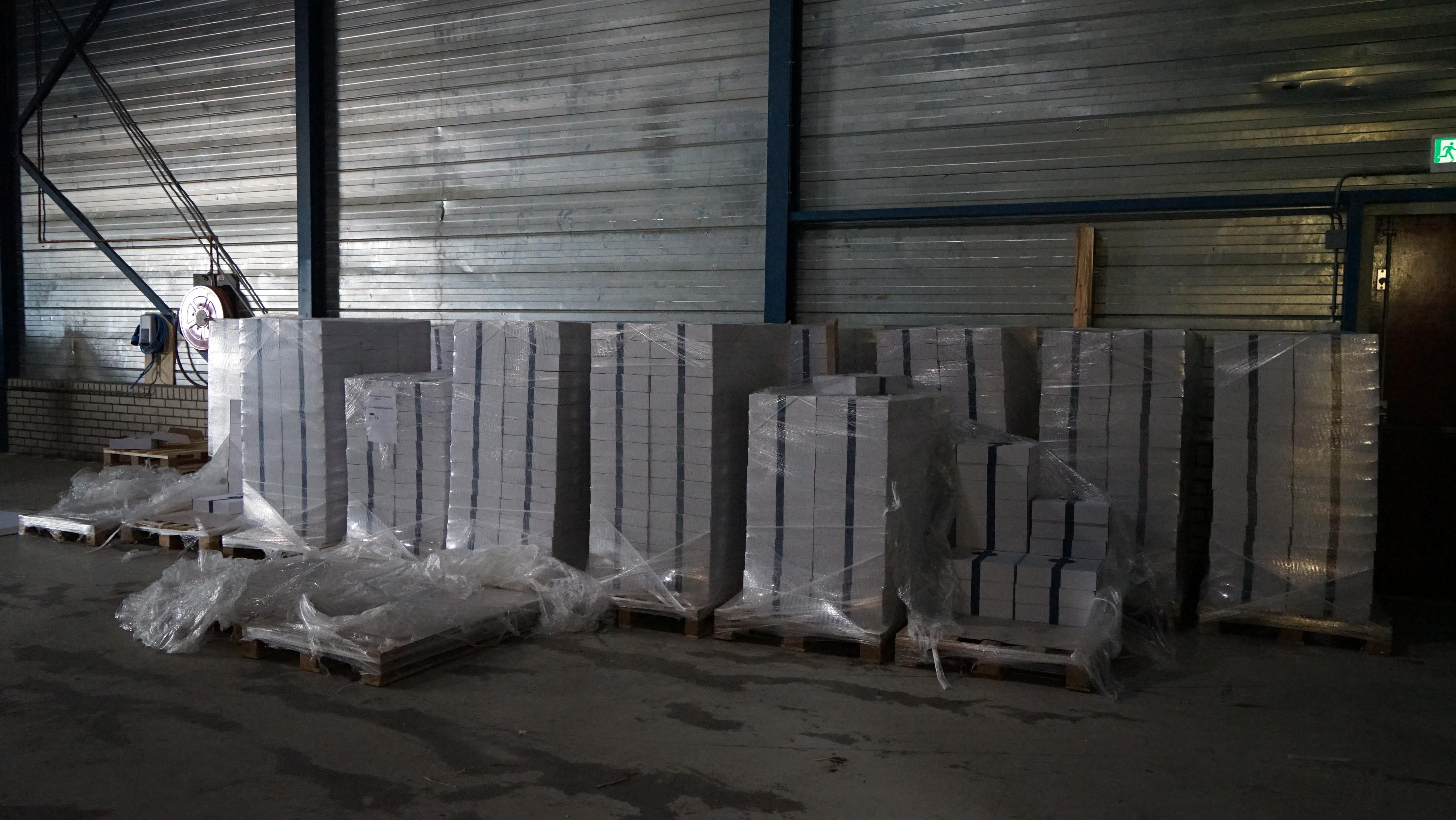 pallets met dozen