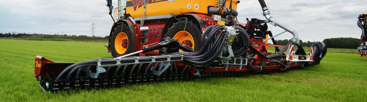 Vredo XL 15 en 18 m zodenbemester