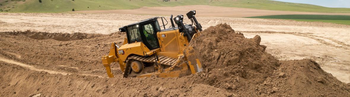 Cat D8 bulldozer 