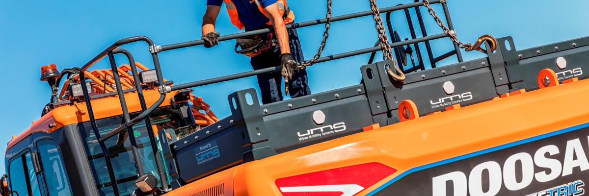 Accupakketten verwisselen bij de DX 300 Electric