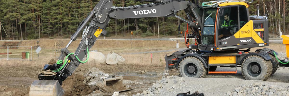 Steelwrist op Volvo mobiele graafmachine 