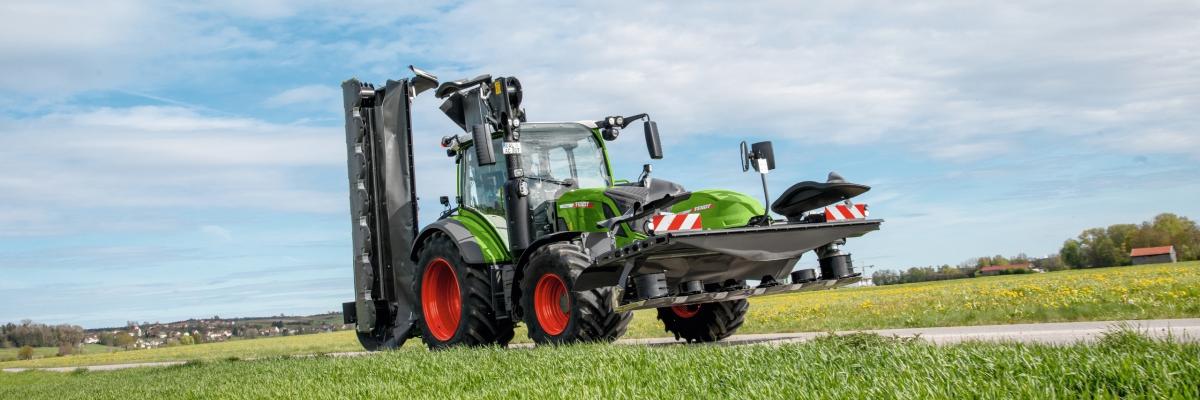 Fendt 700 serie met triplemaaier 