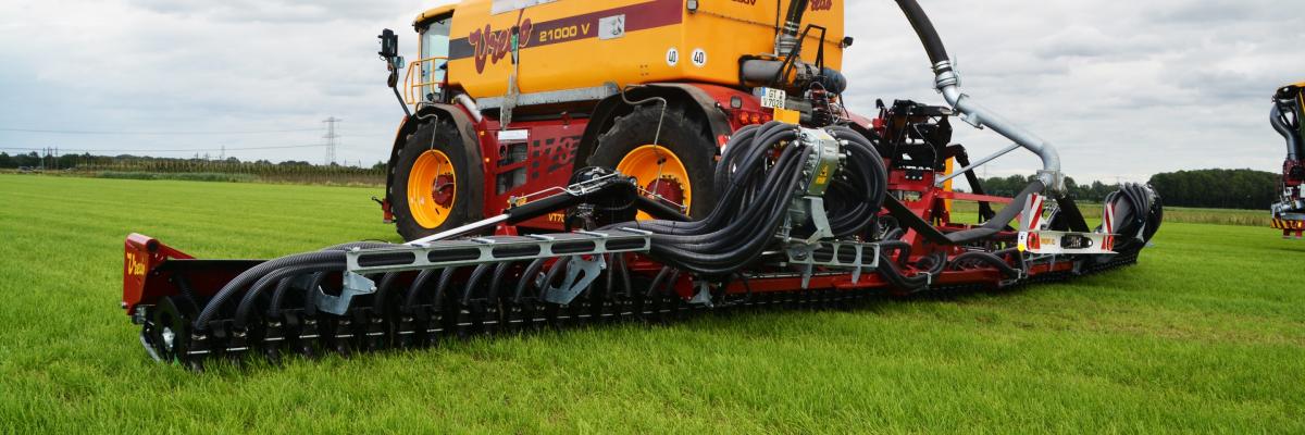 Vredo XL 15 en 18 m zodenbemester