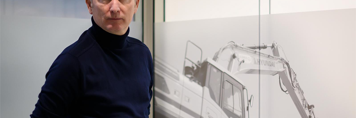 Wim van Mourik Grondig