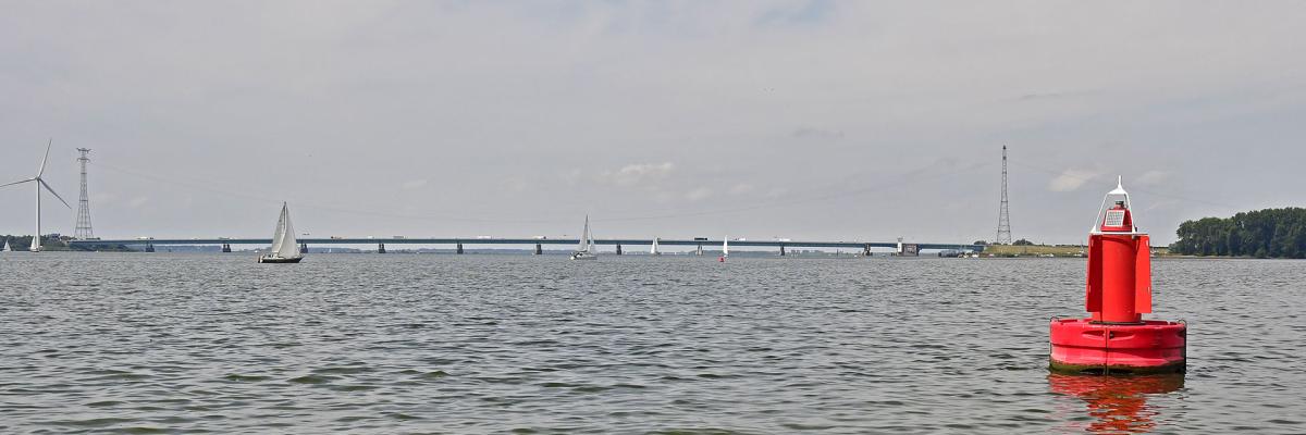 Haringvlietbrug