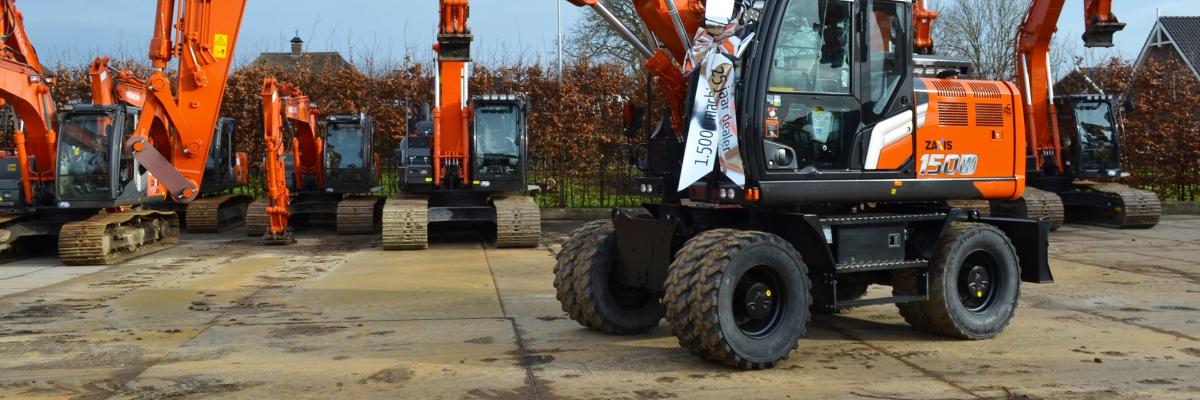 1500 e Hitachi voor T van der Vlist 