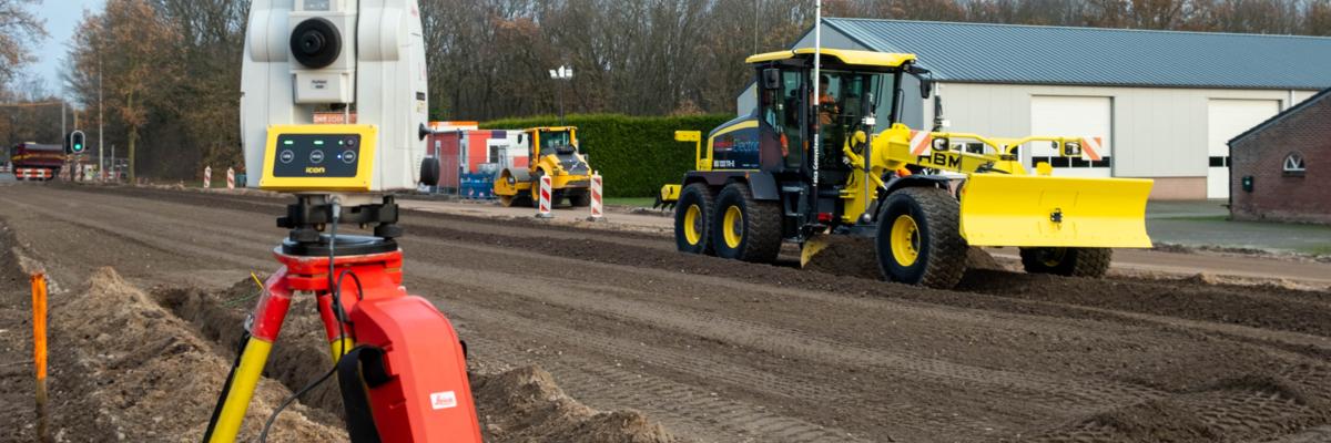 Elektrische, grader, 2024, bouwplaats, werk, meten, totaalstation, gww