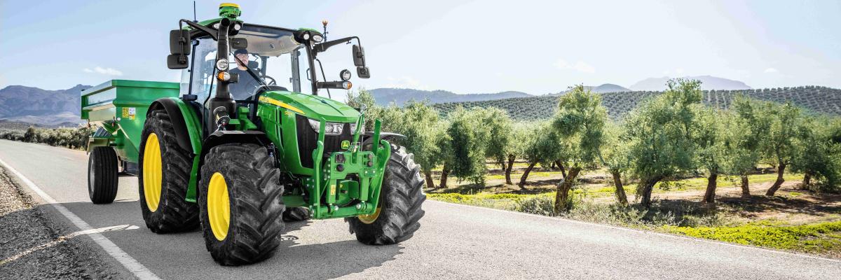 John Deere 5 M trekker 