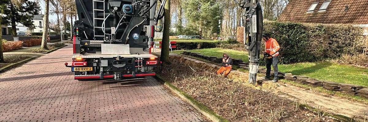 Vakmensen met specialistisch materiaal