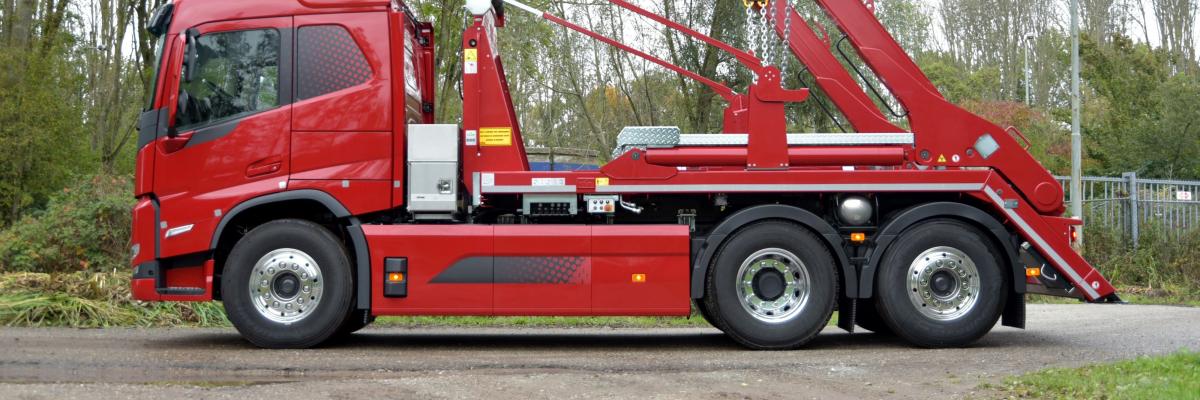 Veldhuizen Volvo FM Electric 6x2 portaalwagen