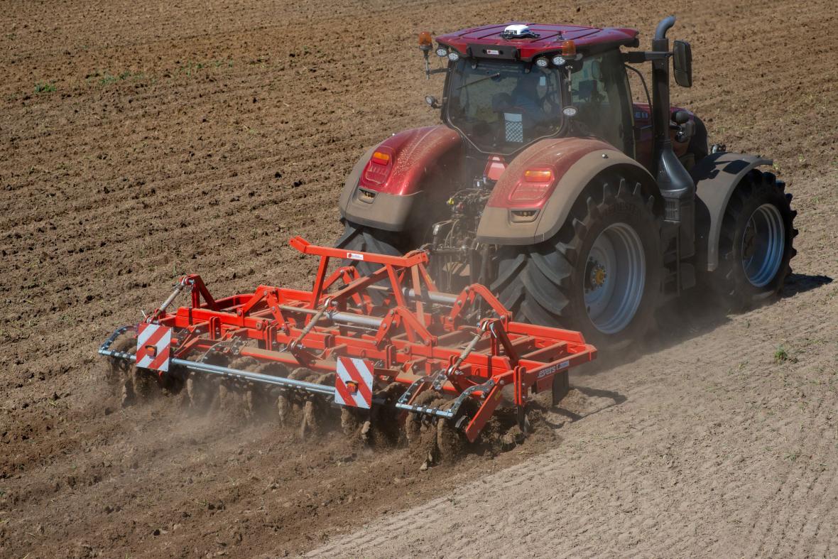 In Nederland is maïs zaaien in ruggen betrekkelijk nieuw