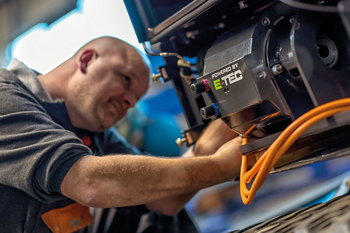 elektrisch (1828), bouwmachines, etec, personeel en arbeid (111), 2021 (4388)