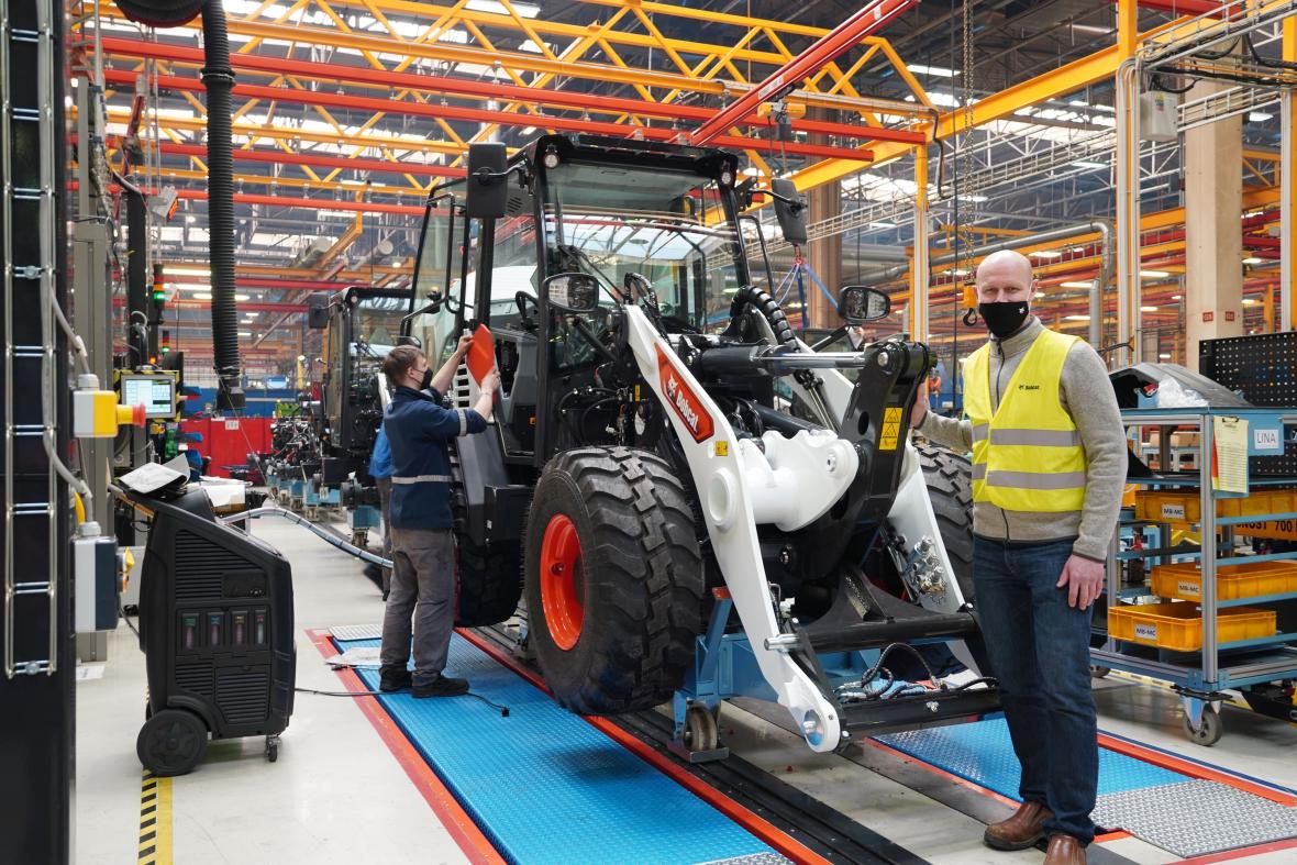 Bobcat wiellader in productie
