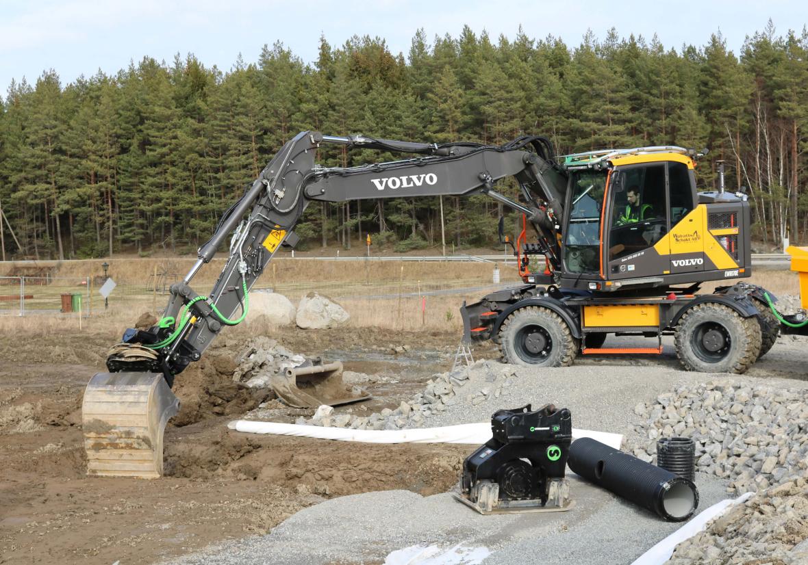 Steelwrist op Volvo mobiele graafmachine