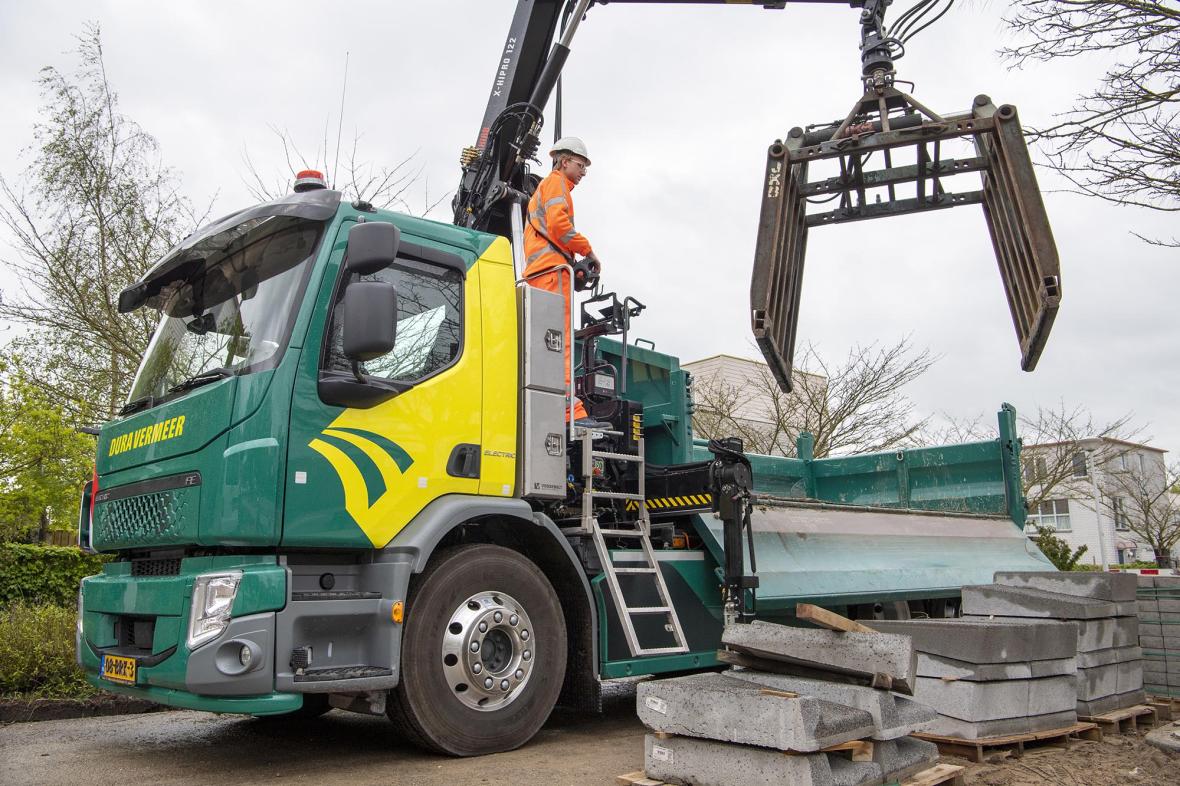 Volvo FE Electric 6x2 bakwagen
