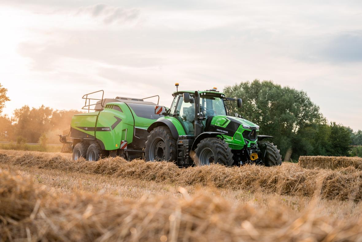 Deutz Fahr 6 serie balen persen