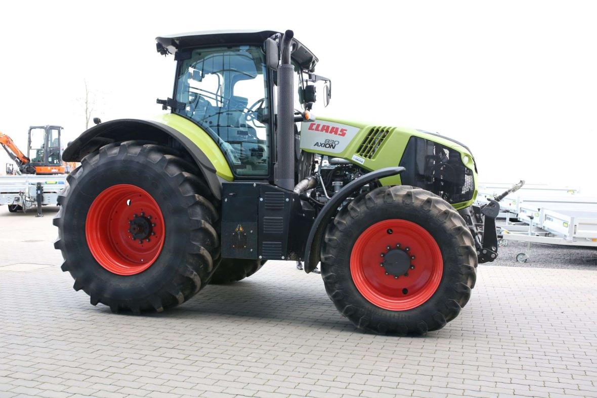 Claas Axion met Deutz motor 