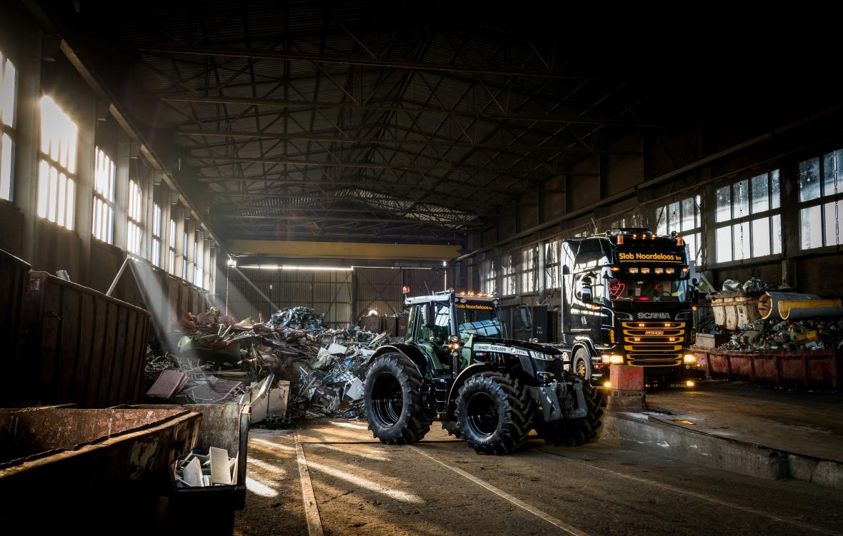 Massey Ferguson trekker in recyclinghal