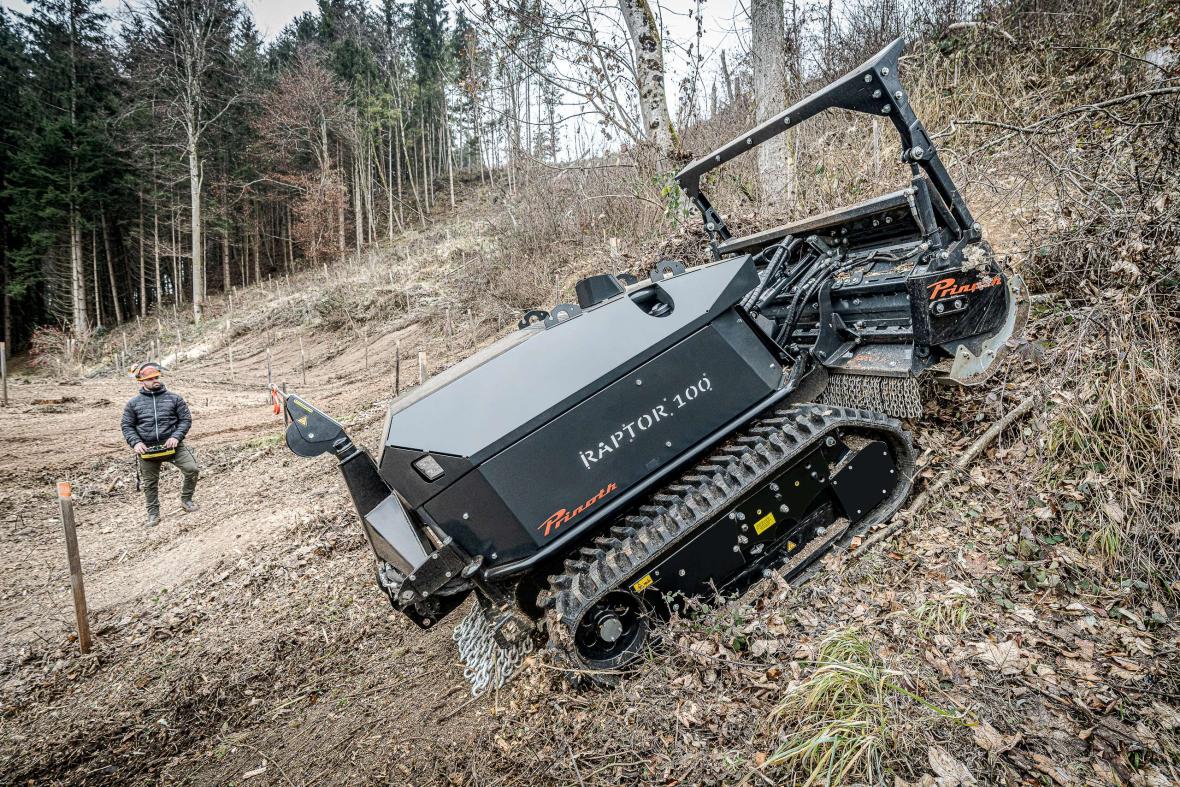 Prinoth Raptor 100 werktuigendrager