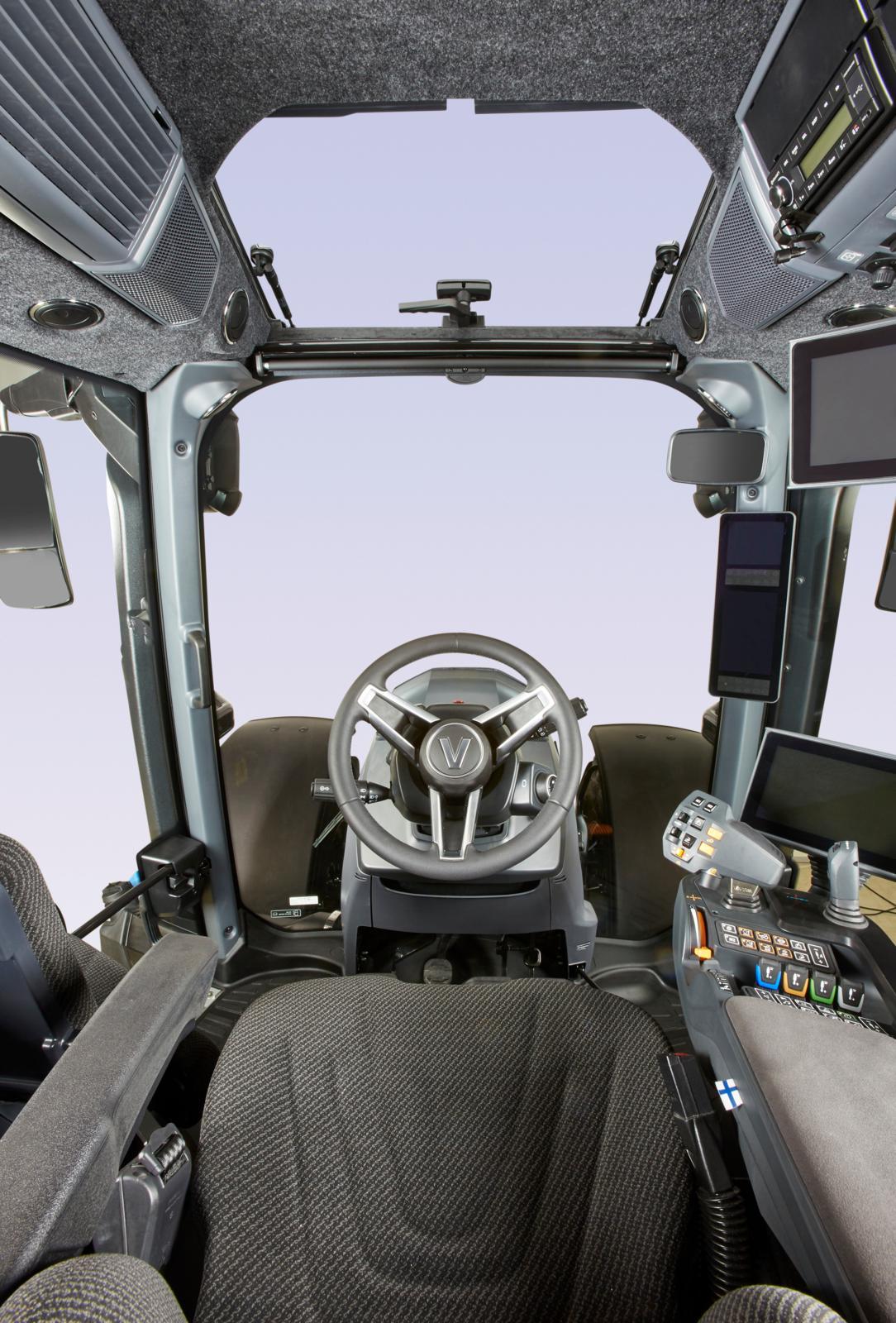 Q305_interior