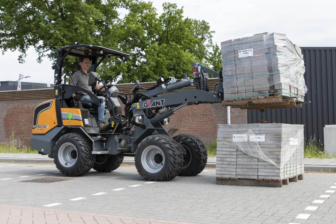 Giant G2700 E X-tra elektrische wiellader 