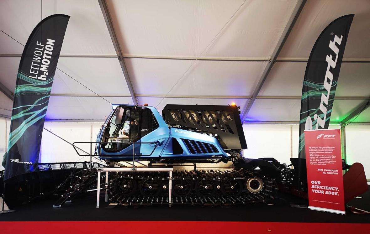 Prinot sneeuwschuiver met FPT waterstofmotor