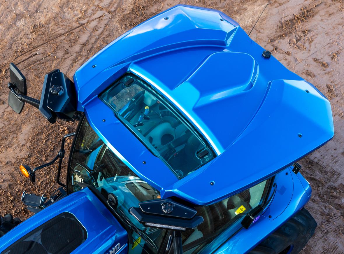 new holland T4 electric cabine