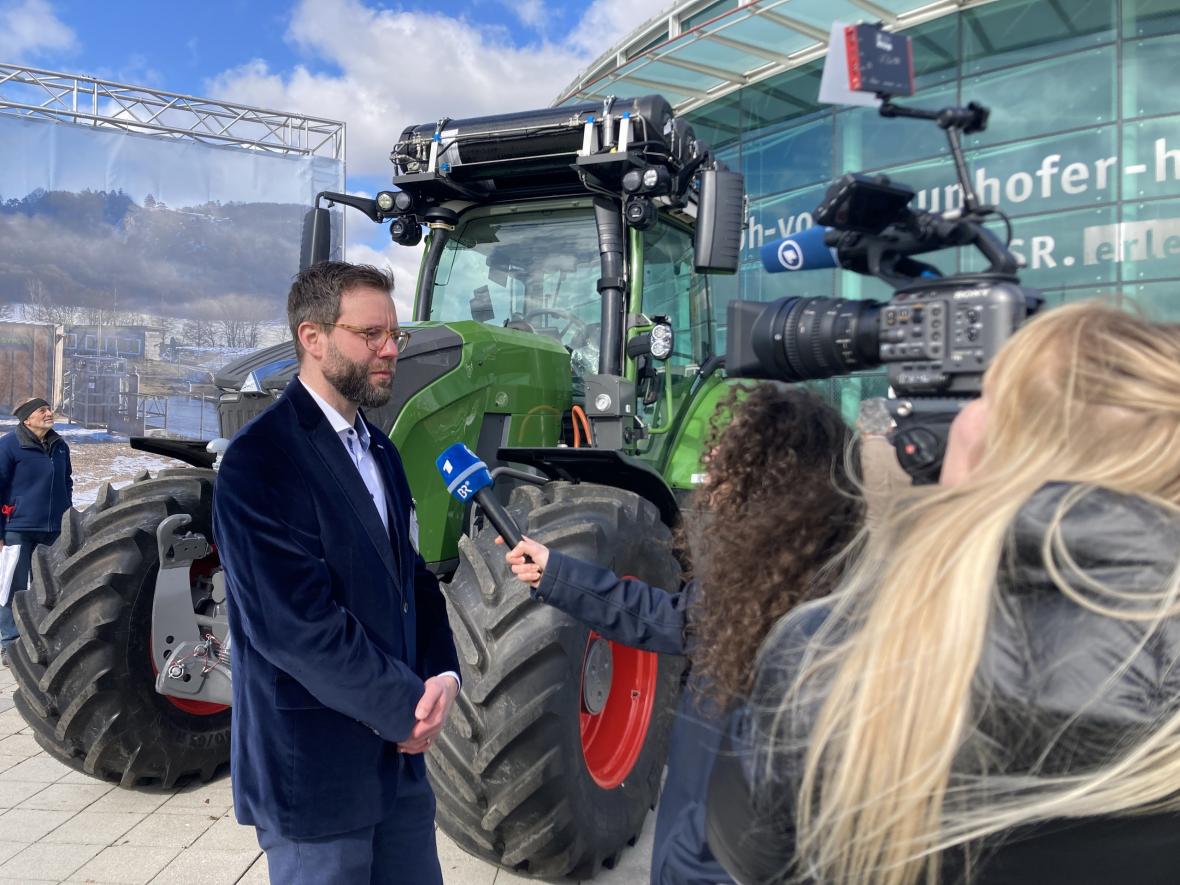 presentatie Fendt 700 vario waterstoftrekker 