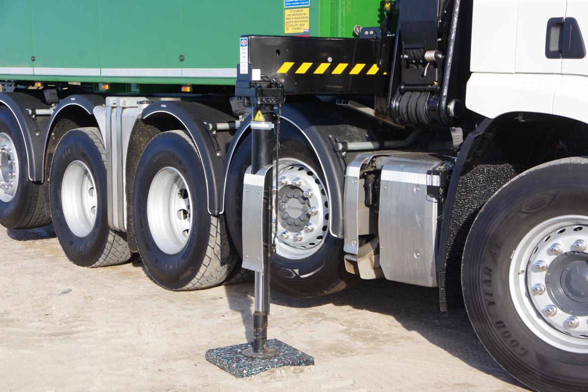 steunpoot autolaadkraan DAF Veldhuizen 10x4 quadro