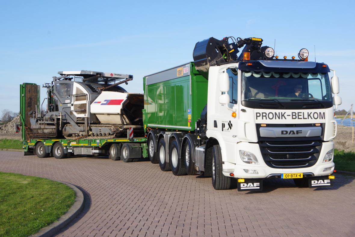 DAF Veldhuizen Quadro 10x4  met autolaadkraan 
