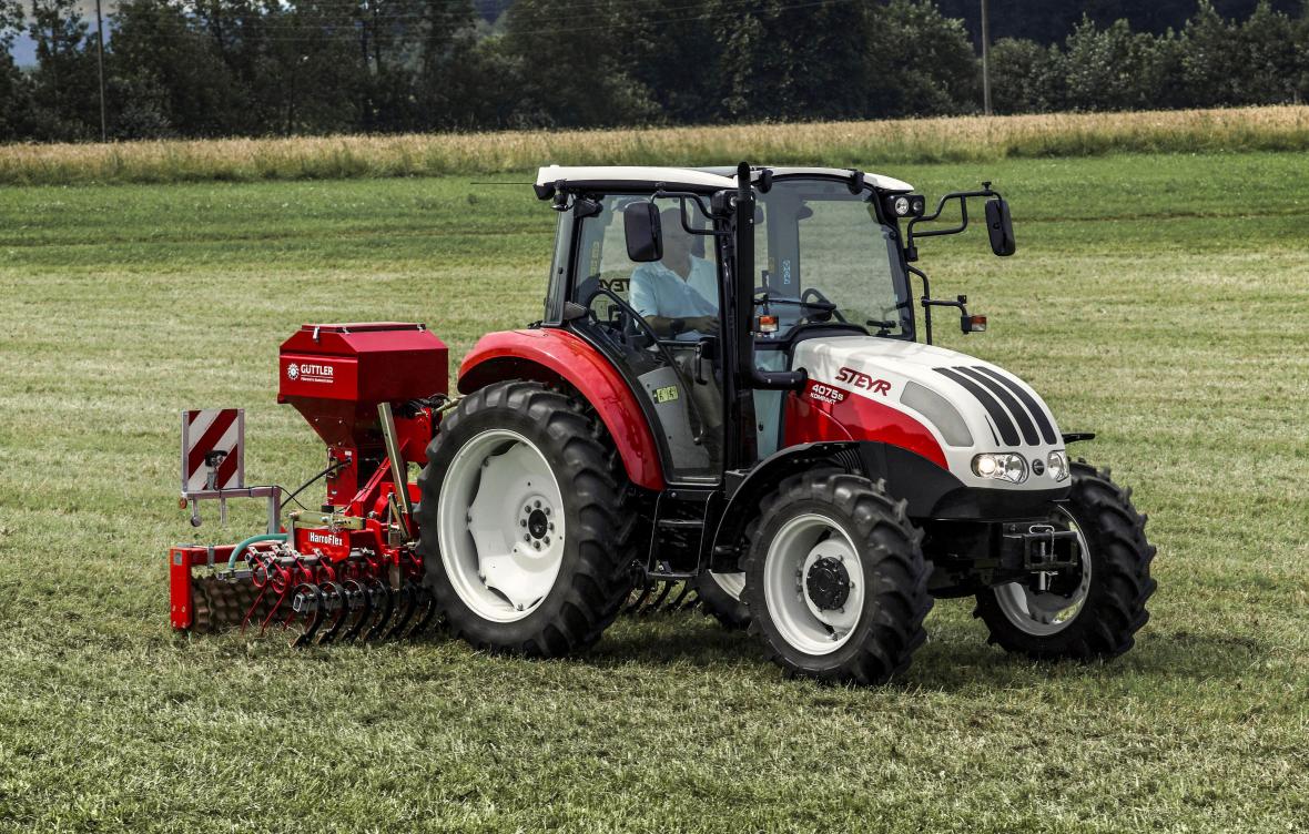 Steyr 4065 Compact 