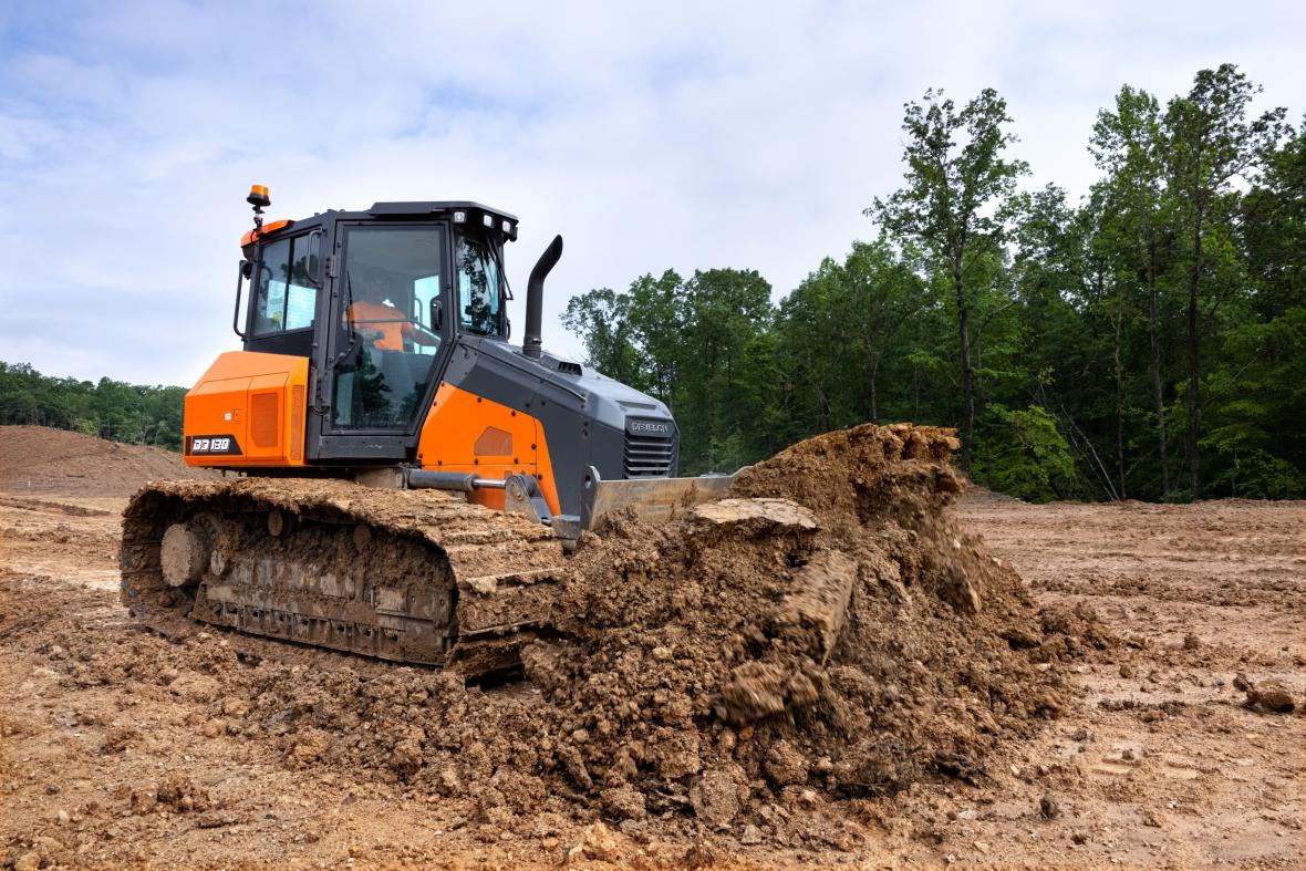 Develon DD 130 bulldozer
