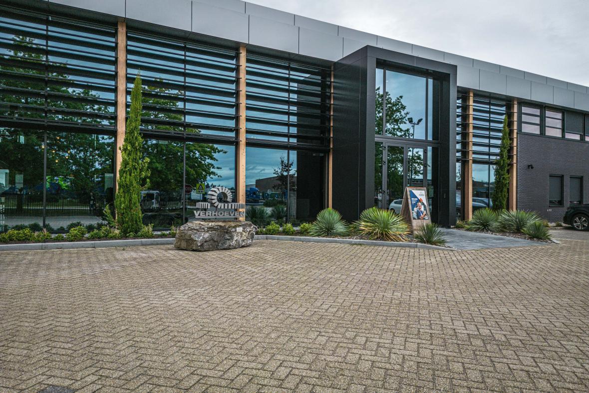 Takeuchi Benelux Maarheeze 