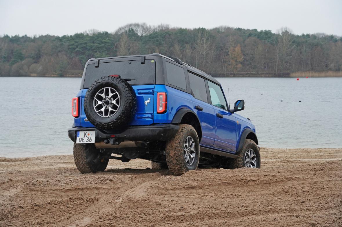 Ford Bronco 