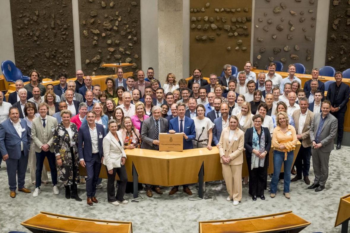Groepsfoto v100 Tweede Kamer
