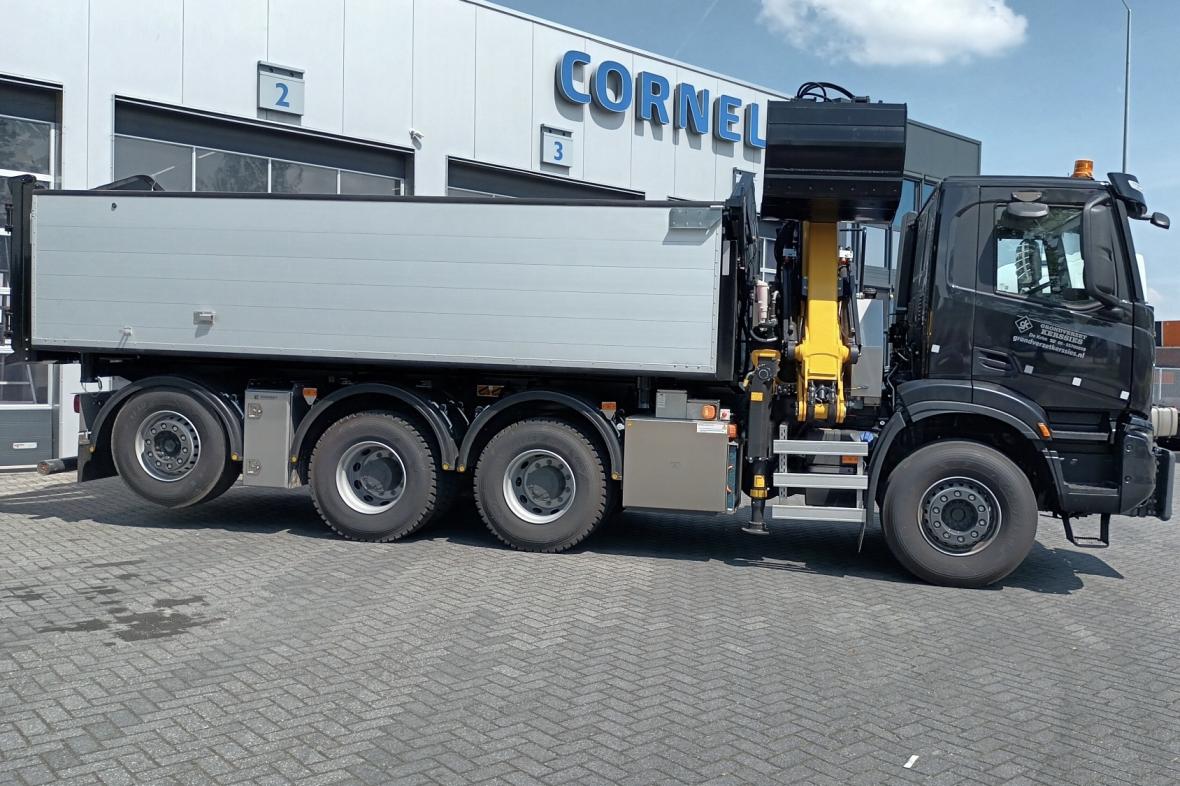Iveco X way 8x4 truck