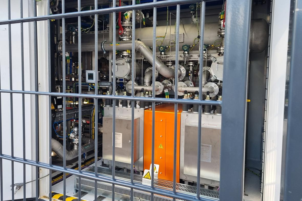 Hysolar electrolyser
